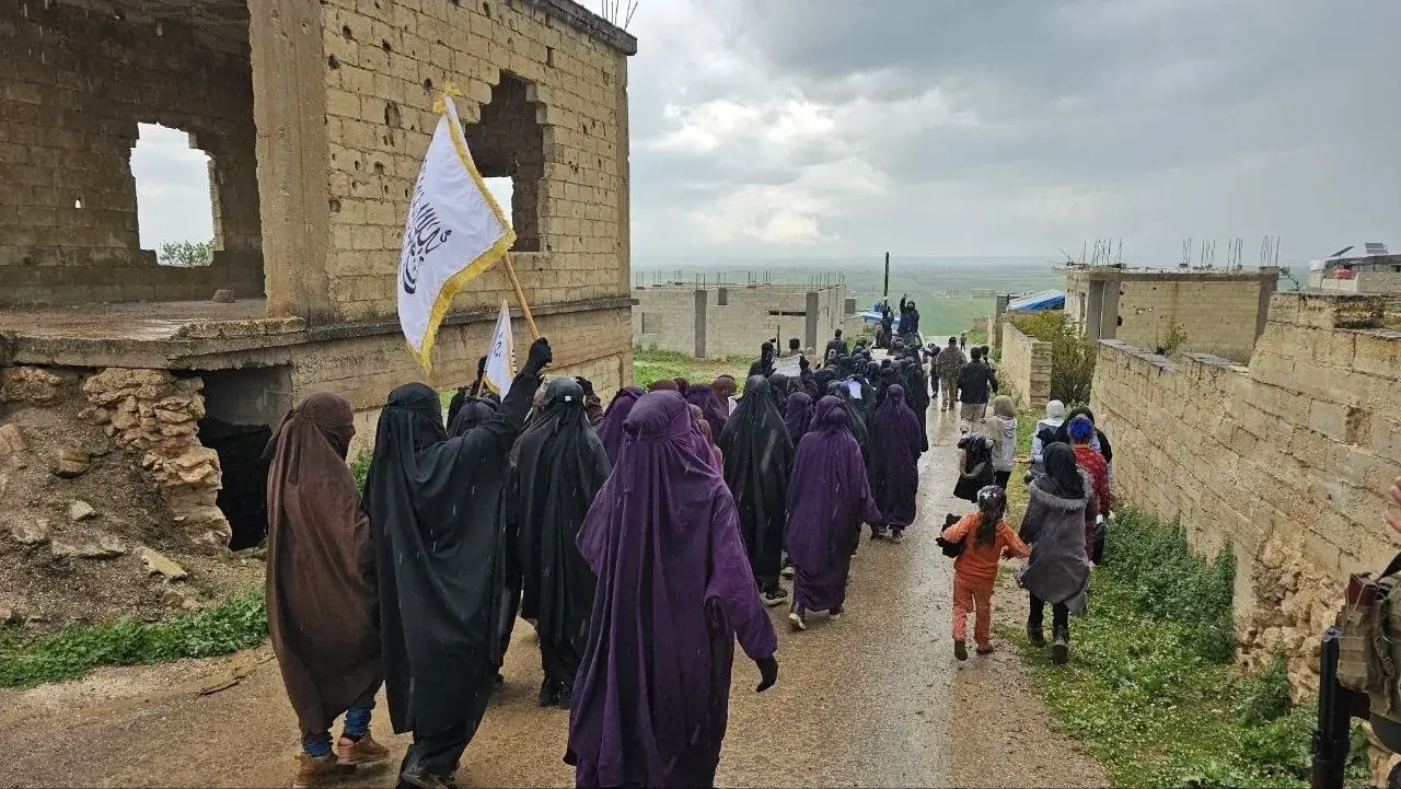 عکس ۱۶